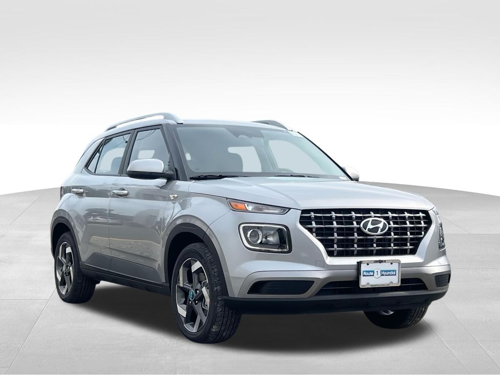 2026 Hyundai Venue SEL's photo
