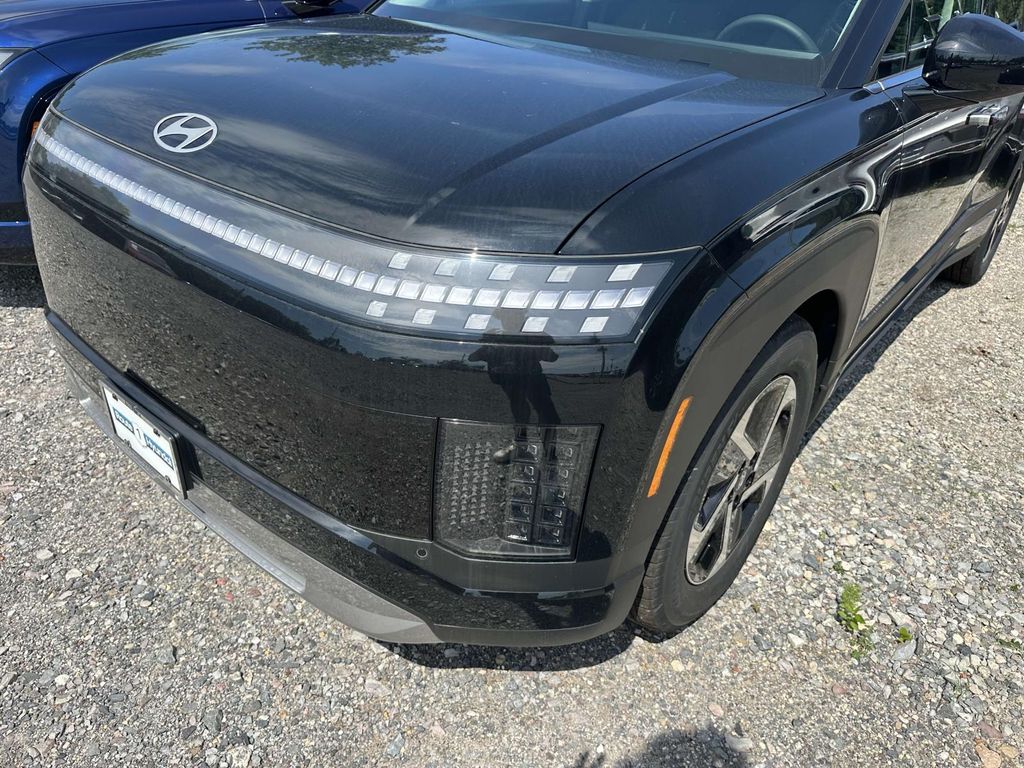 2026 Hyundai IONIQ 9 SE - Photo 7