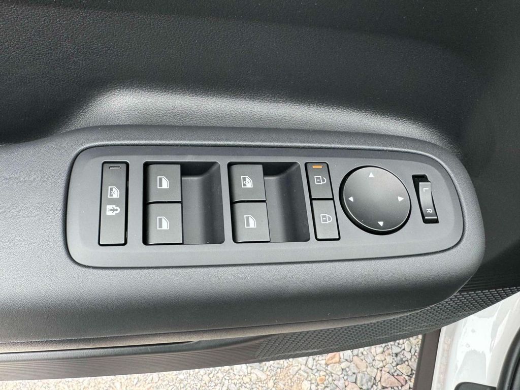 2026 Hyundai Santa Fe SE - Photo 13