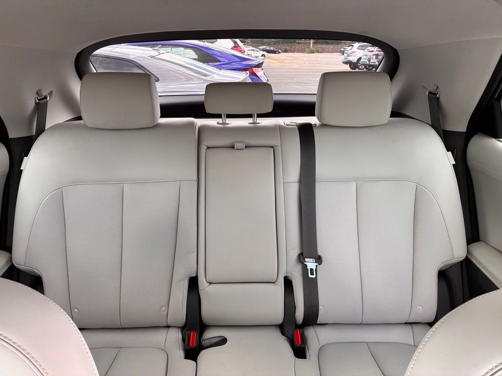 2024 Hyundai IONIQ 5 Limited - Photo 17
