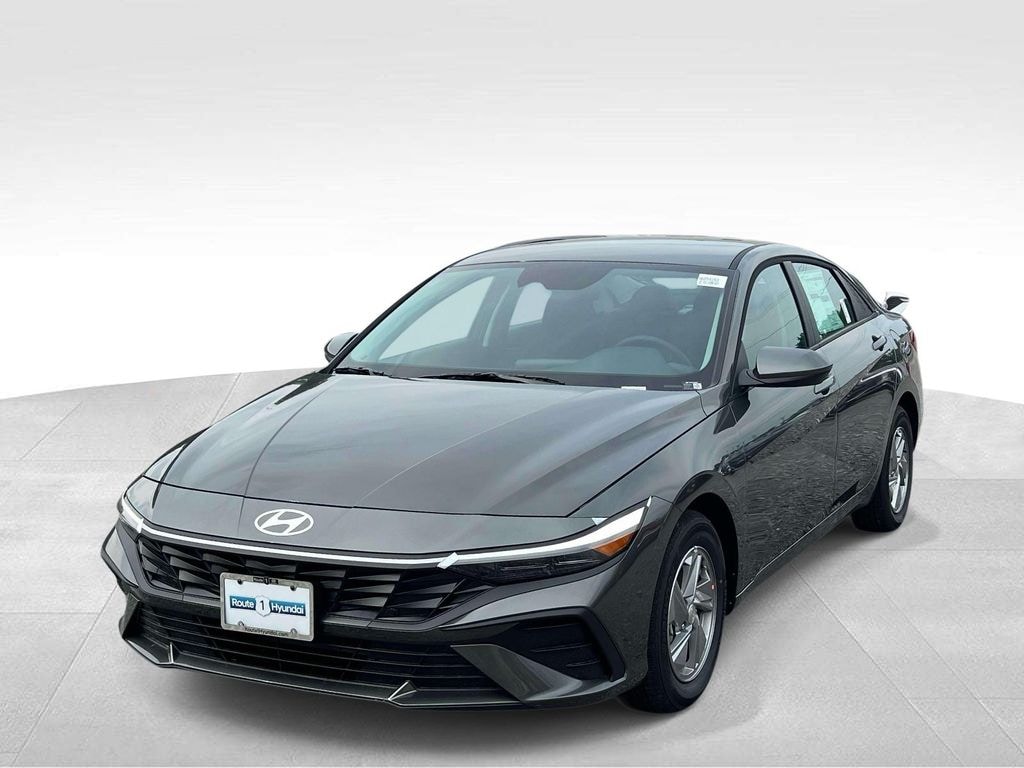 New 2026 Hyundai Elantra SE Sedan