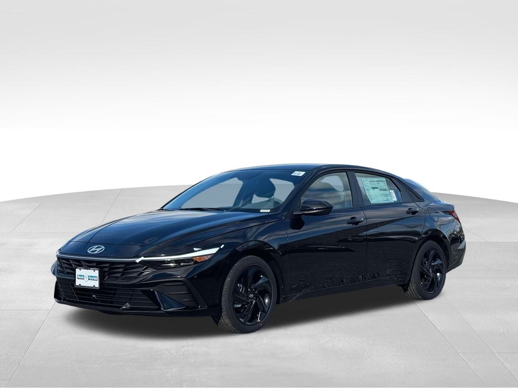 2026 Hyundai Elantra SEL Sport photo 2