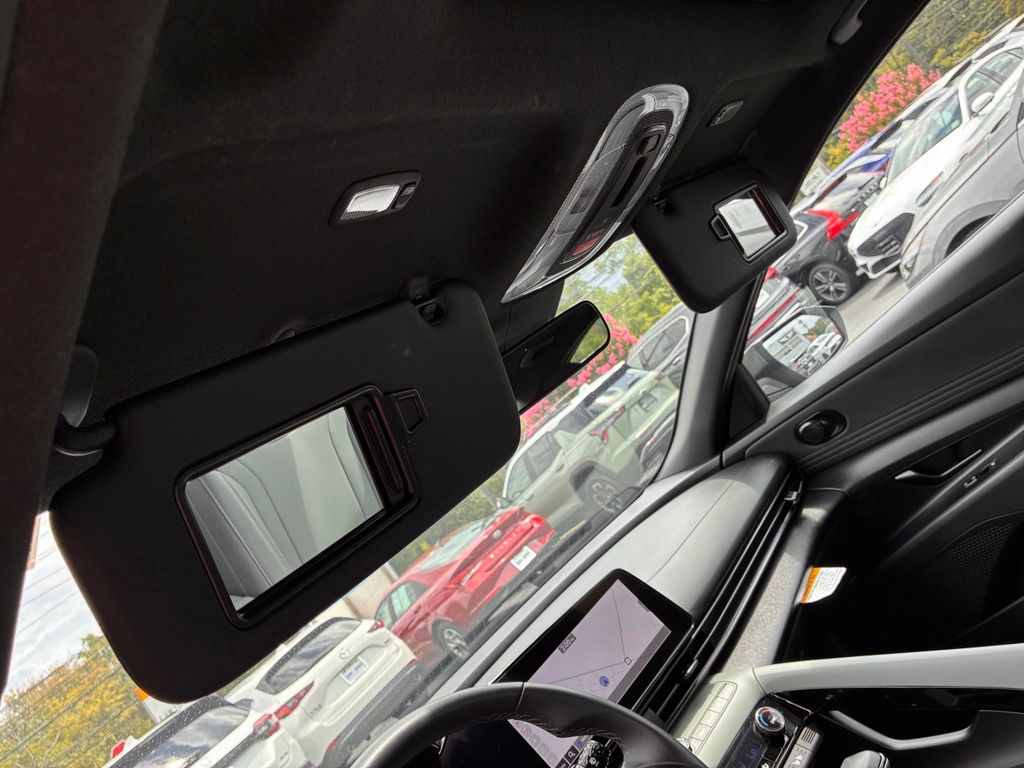 2025 Hyundai Elantra Limited - Photo 43