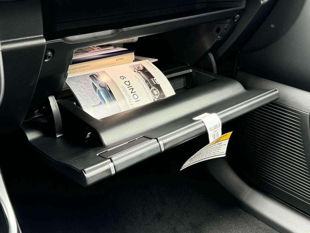 2026 Hyundai IONIQ 9 SE - Photo 33