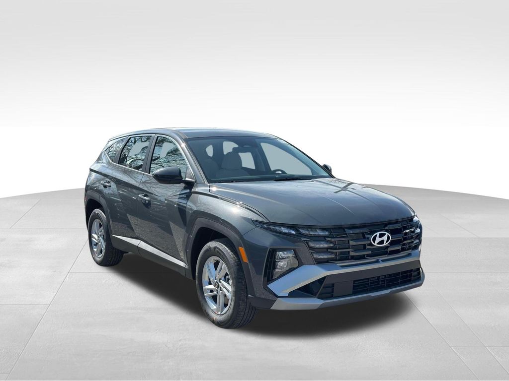 2026 Hyundai Tucson SE AWD's photo