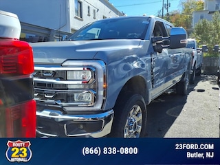 2026 Ford F-350 LARIAT Truck Crew Cab
