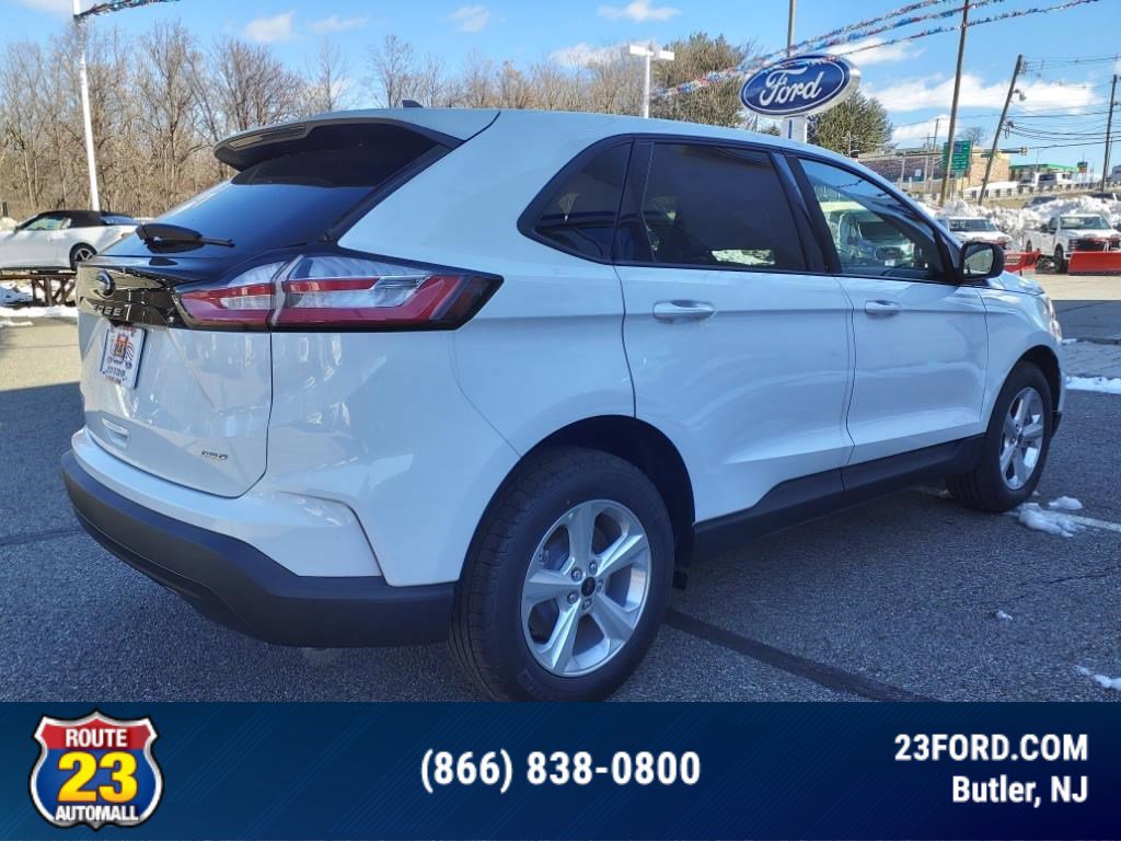 2024 Ford Edge SE photo 4