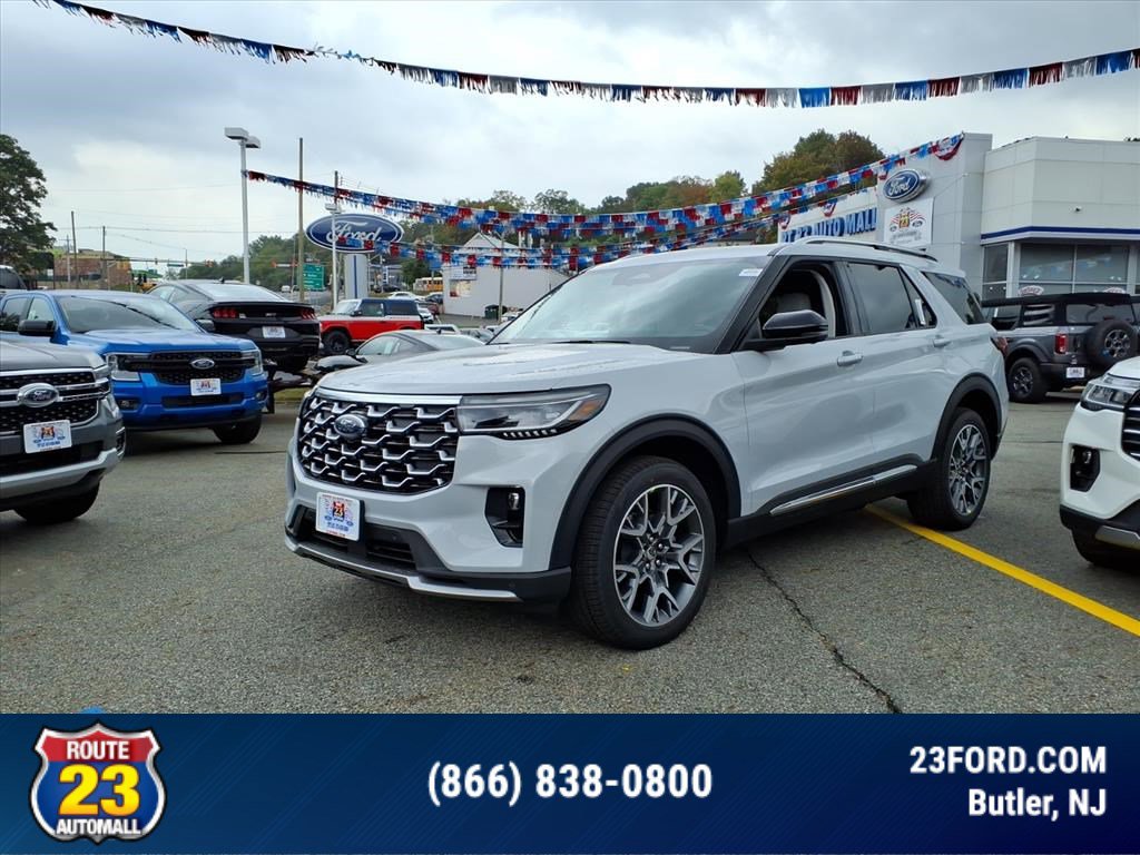 2025 Ford Explorer Platinum photo 3