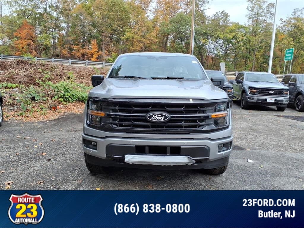 2025 Ford F-150 XLT photo 2