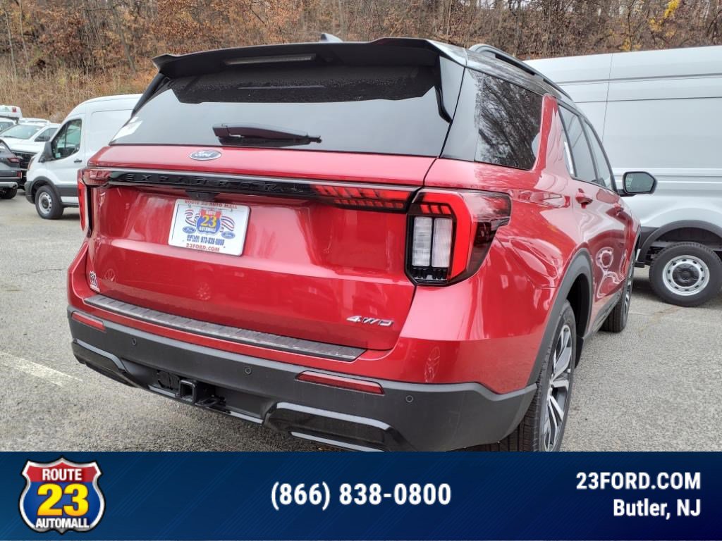 2025 Ford Explorer ST-Line photo 4