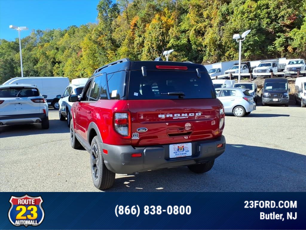 2025 Ford Bronco Sport Outer Banks photo 2