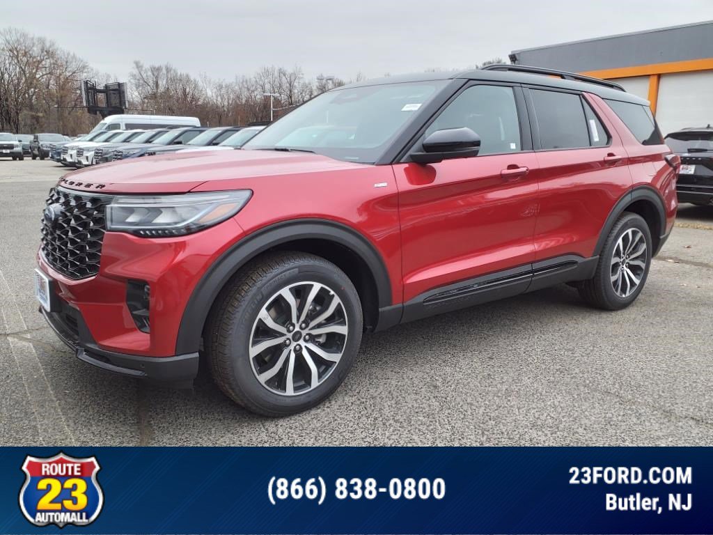 2025 Ford Explorer ST-Line photo 2
