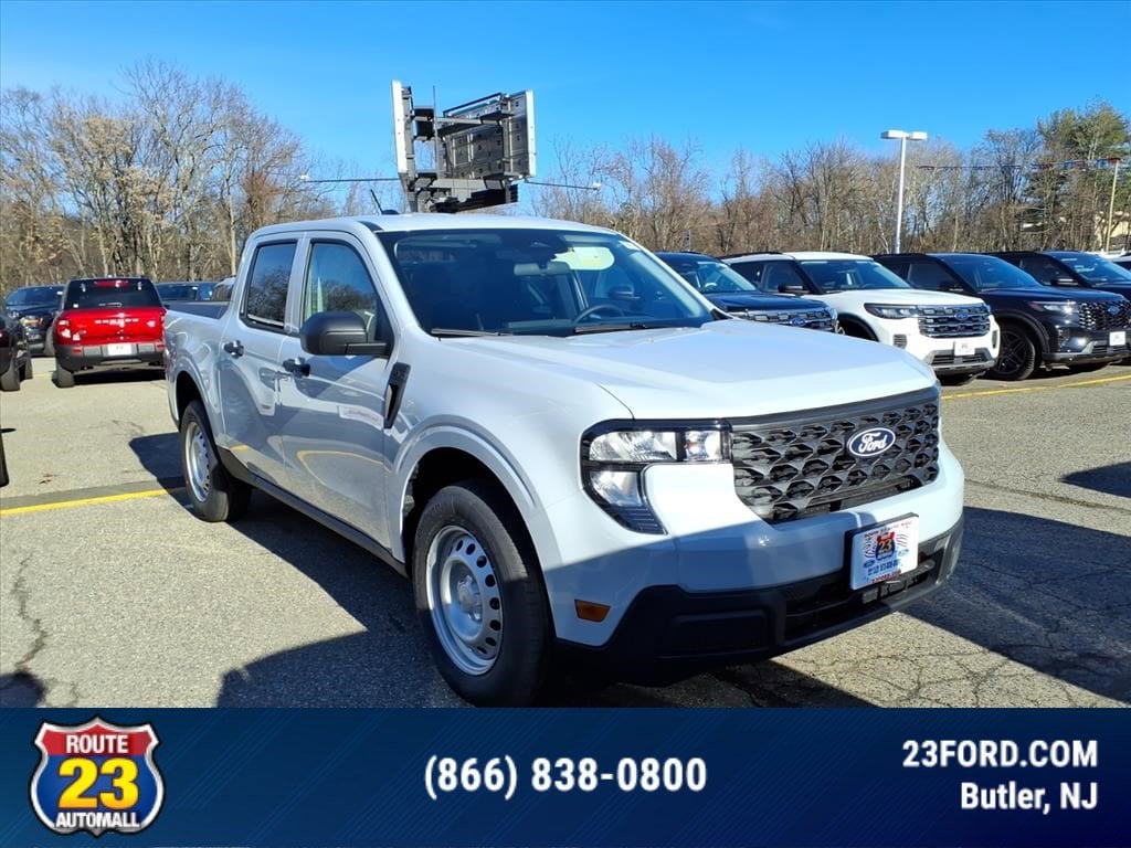 2025 Ford Maverick XL's photo