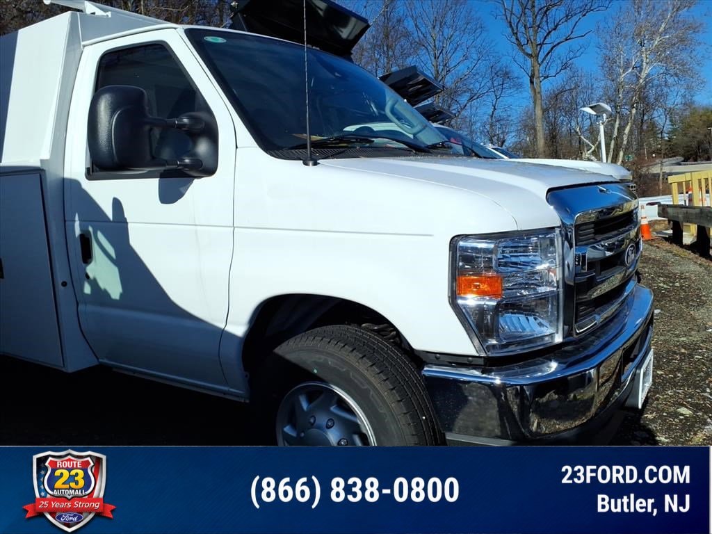 2026 Ford E-350 Cutaway Truck 