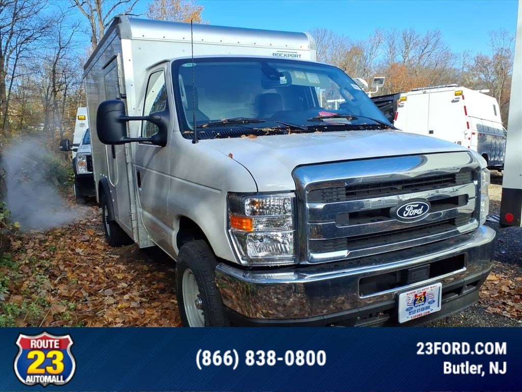 2026 Ford E-350 Cutaway Truck 