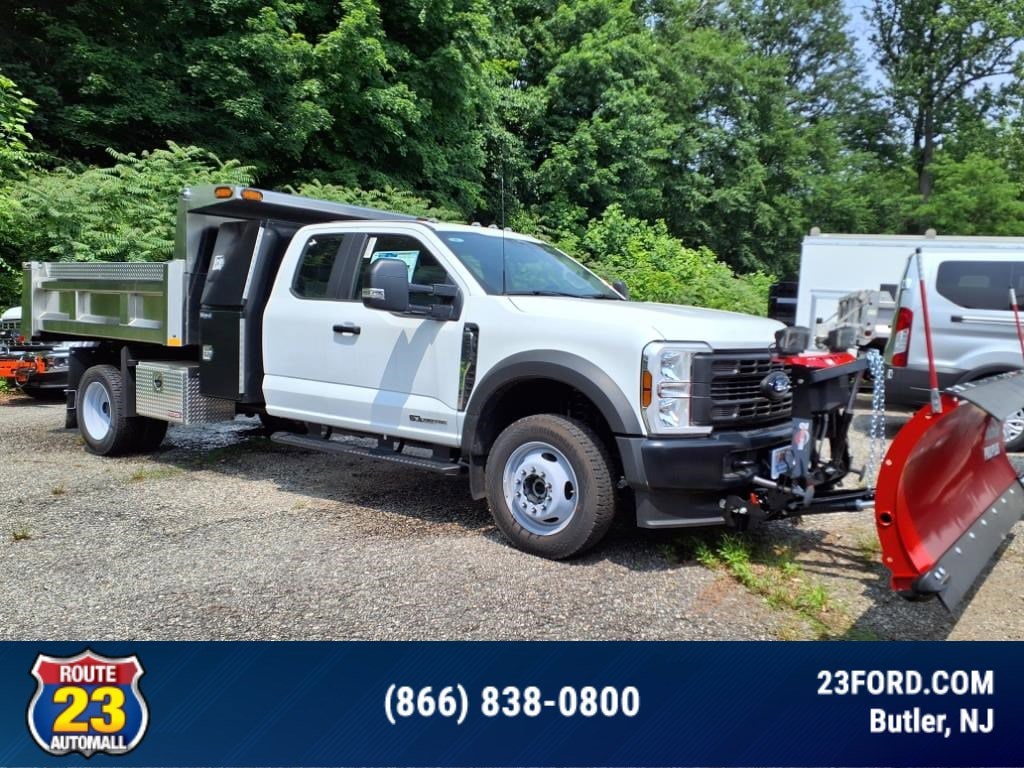 2024 Ford F-550 Super Duty Chassis Cab XL's photo