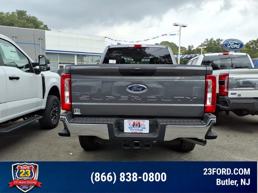 2026 Ford F-250 Super Duty XLT - Photo 6
