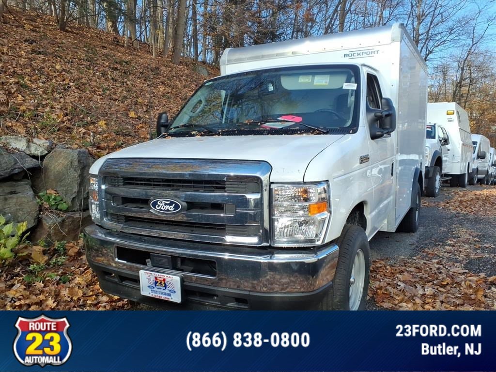 New 2026 Ford E-350 Cutaway E-350 Truck