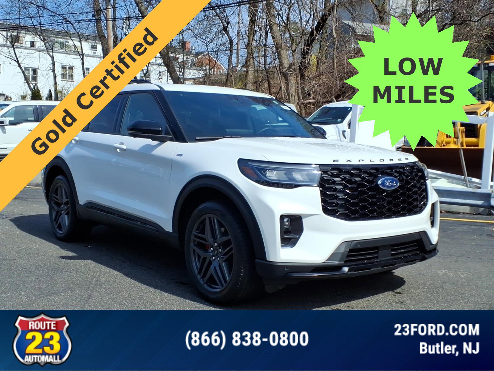2025 Ford Explorer ST-LINE 4WD (PL535)'s photo