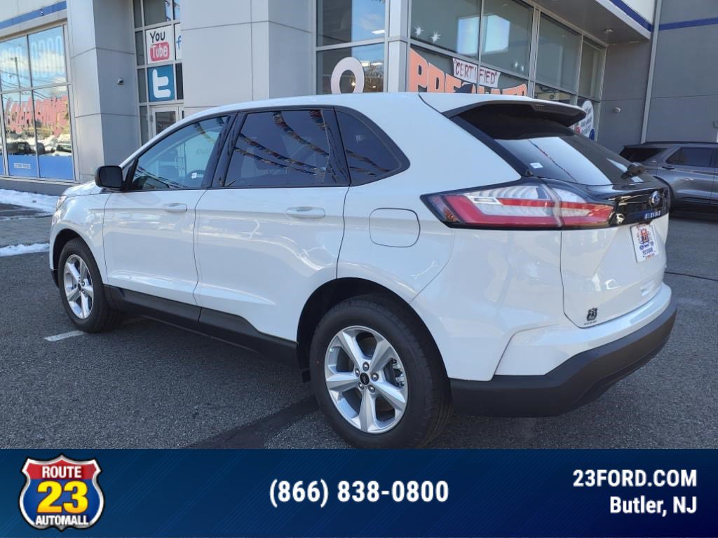 2024 Ford Edge SE photo 3