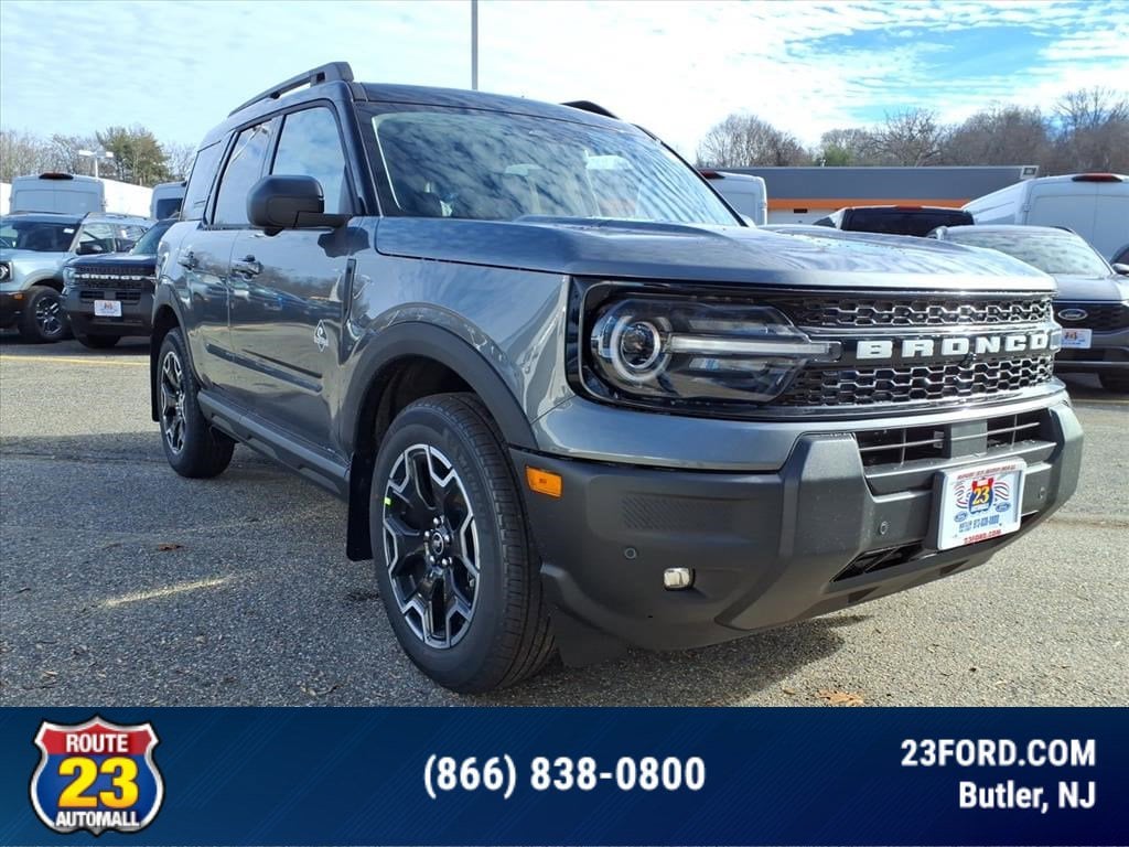 2025 Ford Bronco Sport Outer Banks's photo