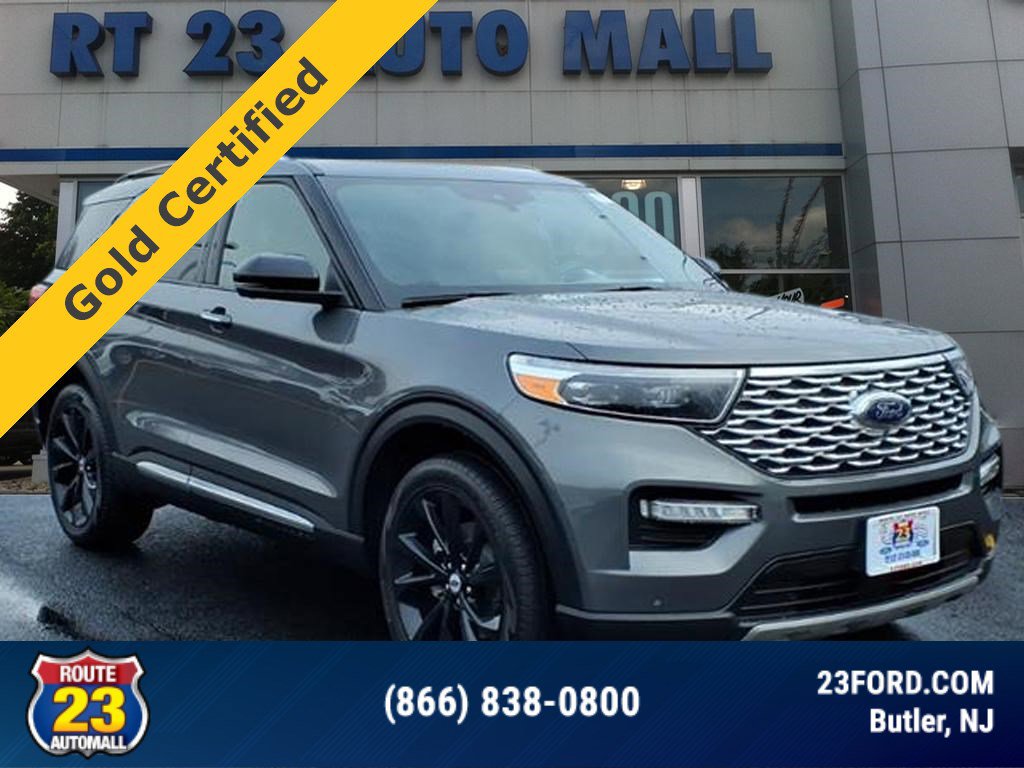 2023 Ford Explorer Platinum's photo