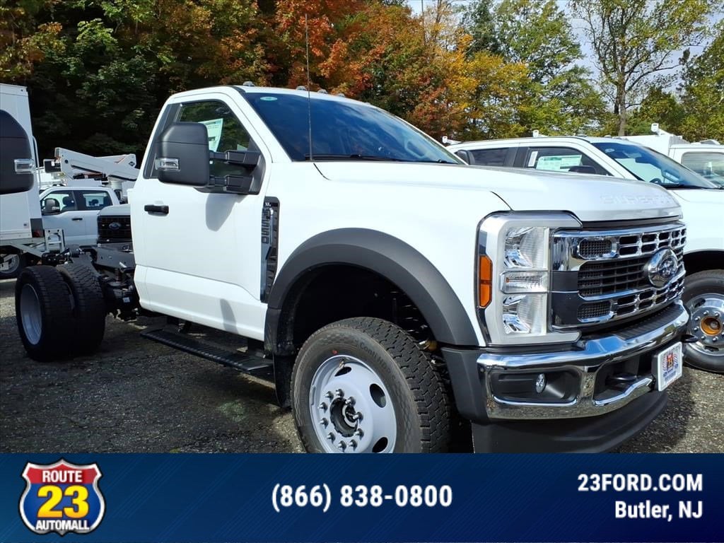 2025 Ford F-550 Chassis Truck Regular Cab  2025 Ford F-550 Chassis Truck Regular Cab