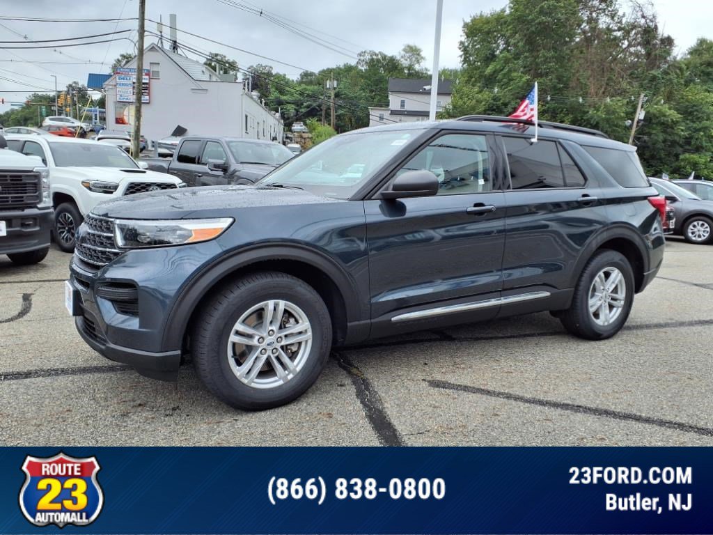 2023 Ford Explorer XLT photo 3