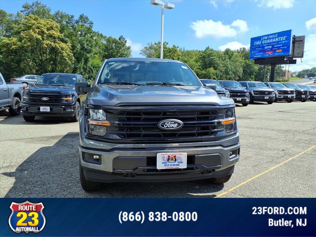 2025 Ford F-150 XLT photo 2