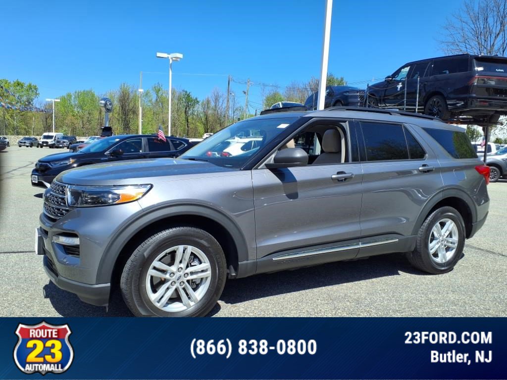 2022 Ford Explorer XLT photo 3