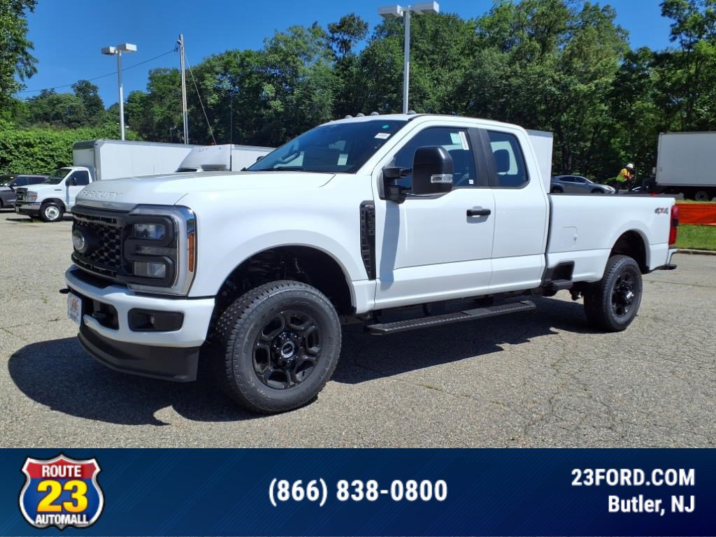 2025 Ford F-350 XL photo 3