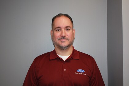 Staff member Cesar Dominguez from ID_4a925e