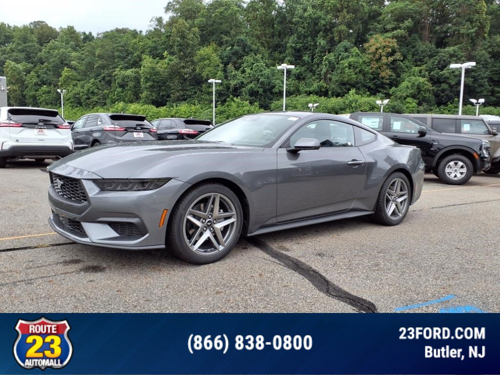 2025 Ford Mustang EcoBoost Premium photo 3