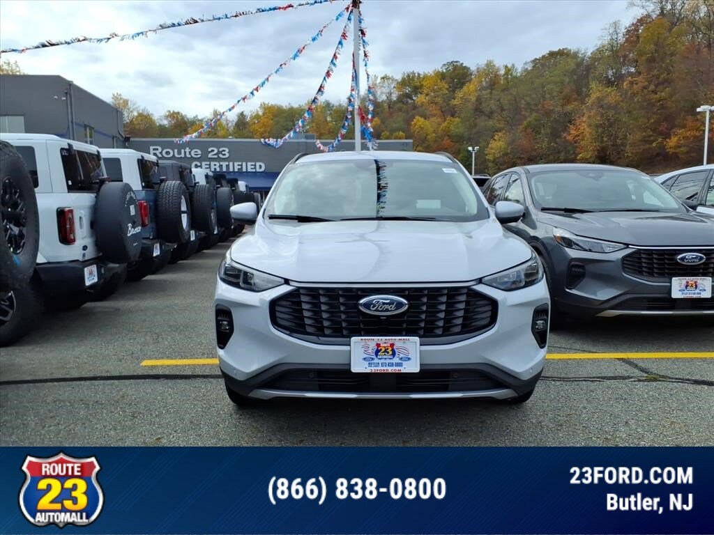 New 2026 Ford Escape PHEV SUV