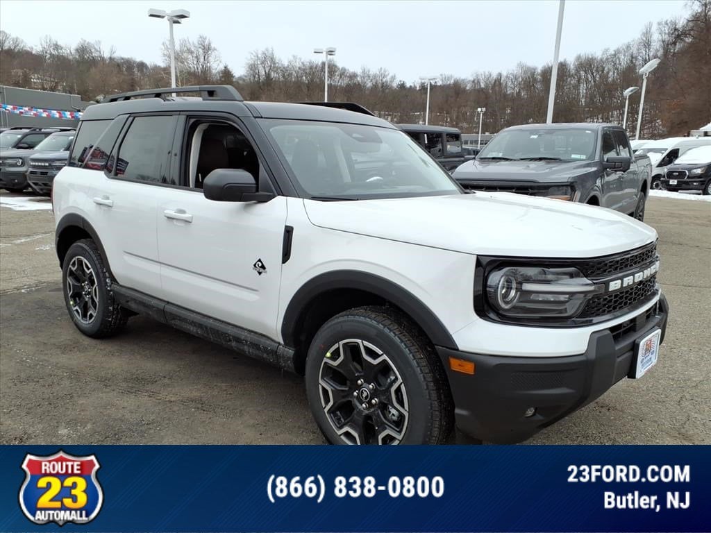 2025 Ford Bronco Sport Outer Banks's photo