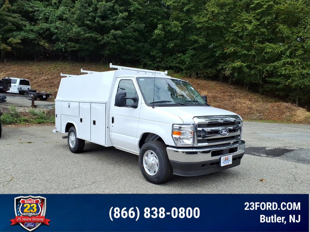2026 Ford E-350 Cutaway Truck 