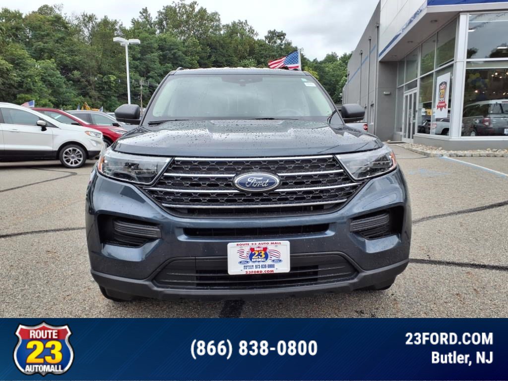 2023 Ford Explorer XLT photo 2