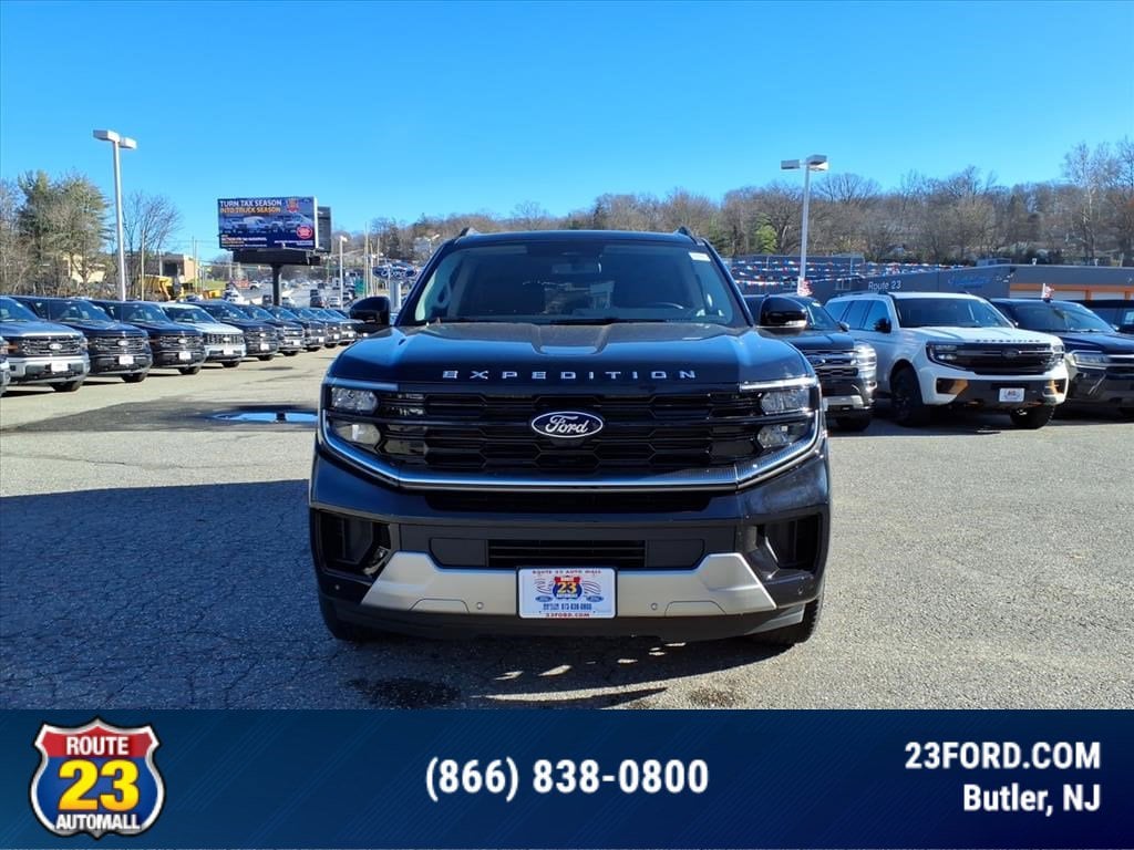 New 2025 Ford Expedition Max Platinum SUV