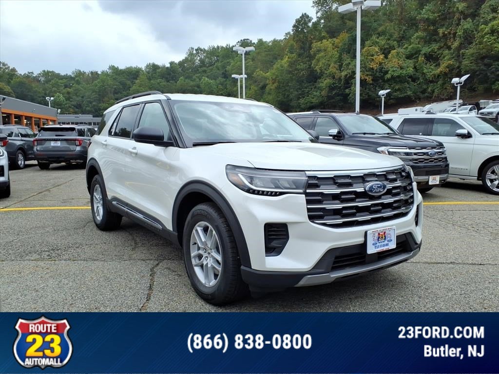 2025 Ford Explorer Active's photo