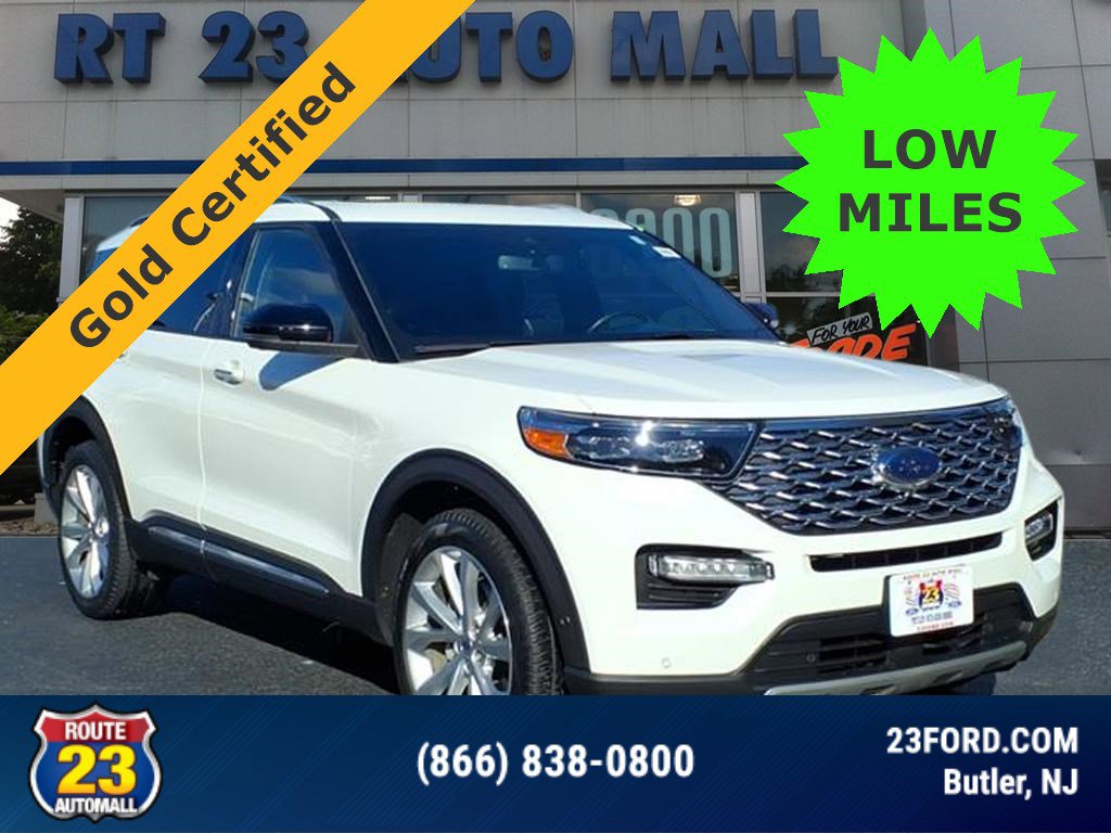 2022 Ford Explorer Platinum's photo