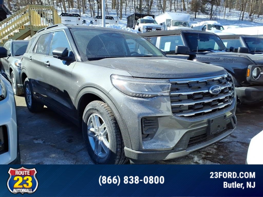 2026 Ford Explorer Active 4WD's photo