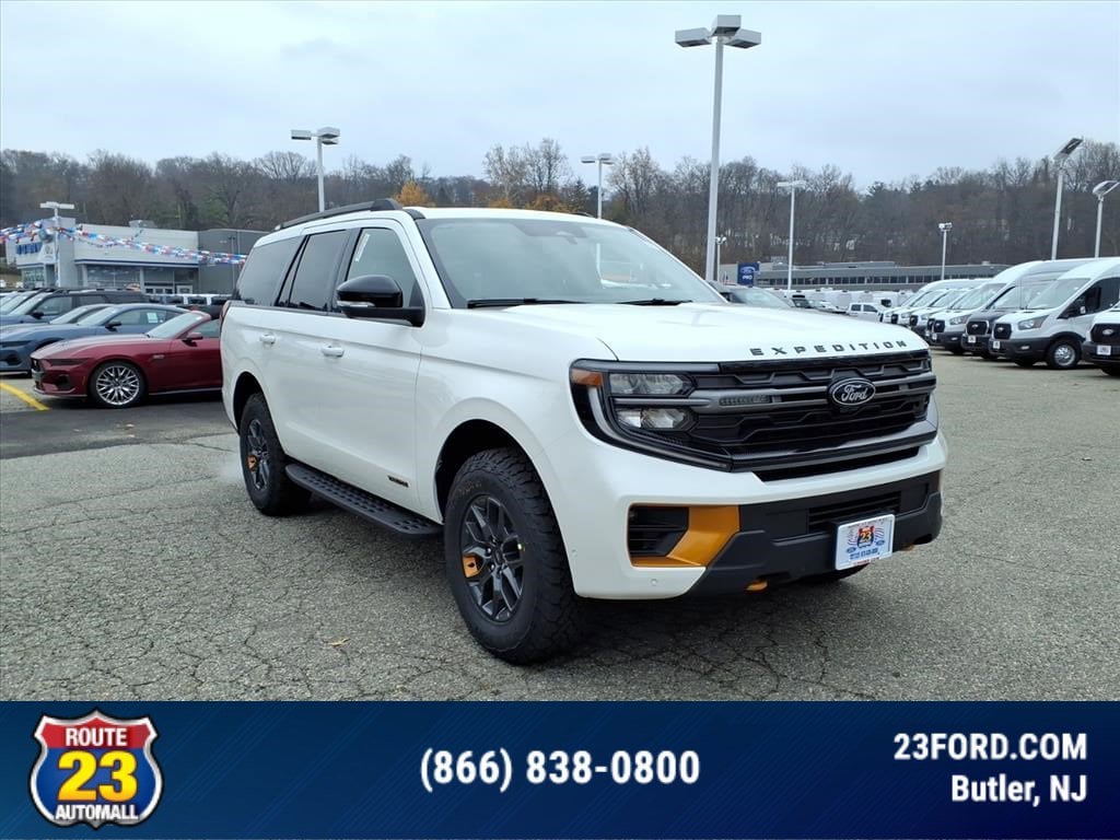 2025 Ford Expedition Tremor's photo