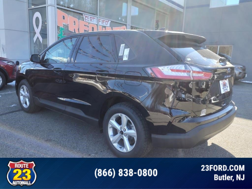 2024 Ford Edge SE photo 3