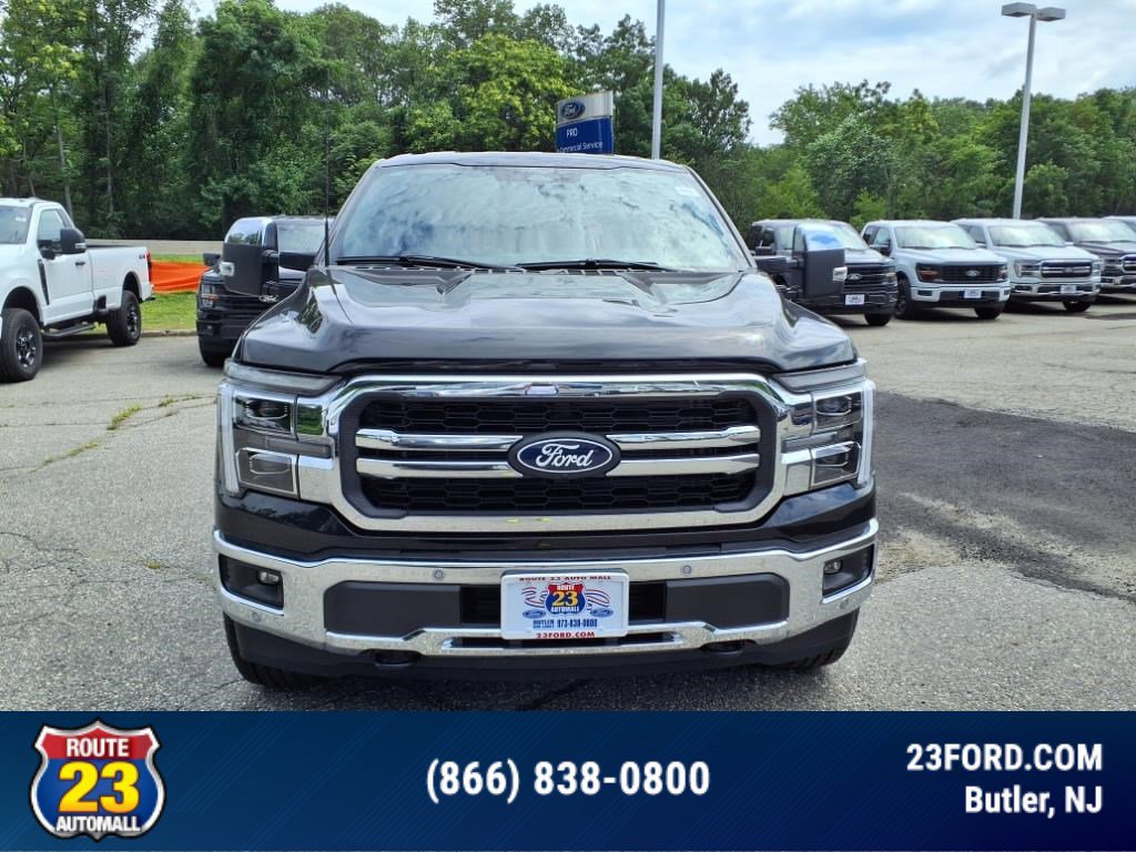 2025 Ford F-150 Lariat photo 2