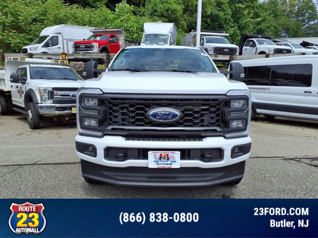 2025 Ford F-350 XL photo 2