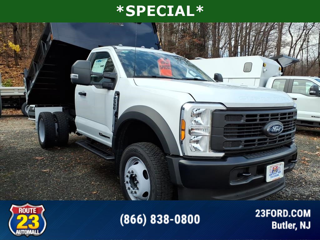2024 Ford F-550 Super Duty Chassis Cab XL's photo