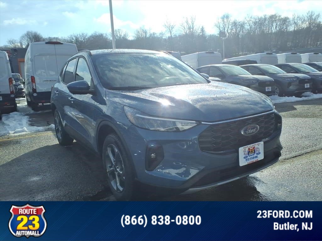 2026 Ford Escape ST-Line Select's photo