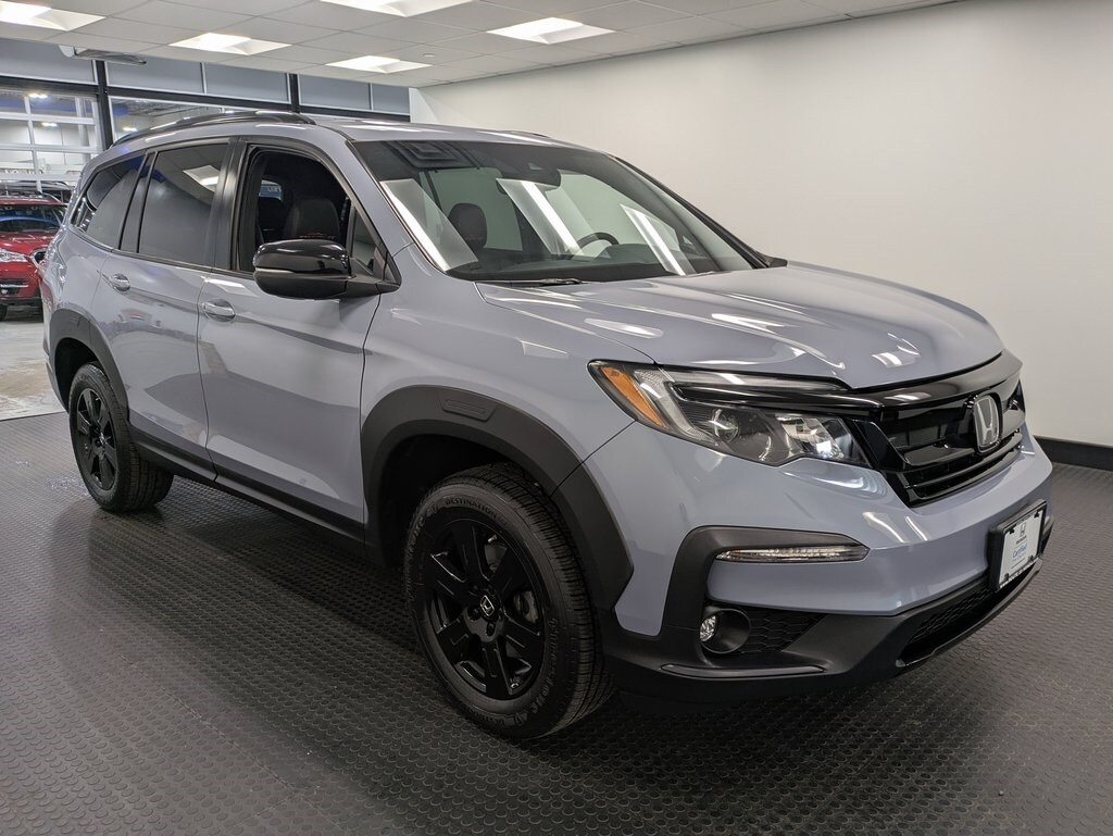 2022 Honda Pilot TrailSport photo 3