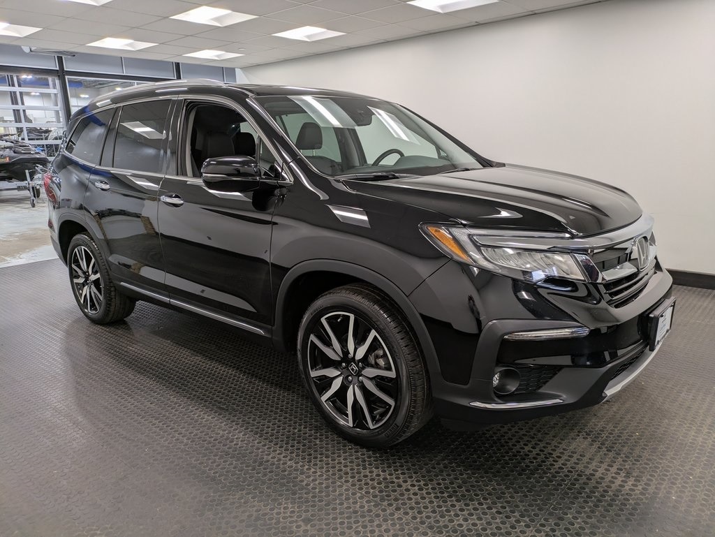 Used 2022 Honda Pilot Touring 8 Passenger SUV