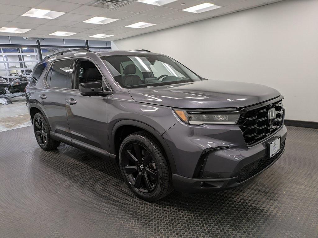 Used 2025 Honda Pilot Black Edition SUV